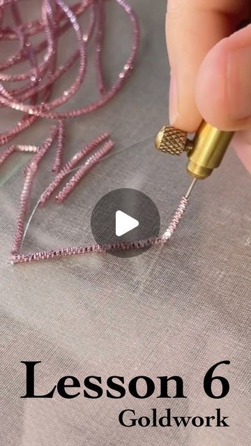 Beadwork Embroidery Past Impressions, Couture Fashion Embroidery, Thread And Bead Work Embroidery, Sewing Seed Beads On Fabric, Metallic Embroidery Ideas, Diy Beaded Embroidery Beadwork, Gold Work Embroidery Tutorial, Hand Embroidery Fabric, Badala Work Embroidery