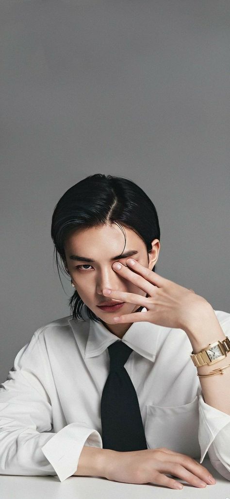 Hyunjin Hd Wallpaper, Hyunjin Esquire Korea, Hair From Black To Blonde, Stray Kids Magazine, Hwang Hyunjin Wallpaper Lockscreen, Hyunjin Esquire, Hyunjin Wallpaper Aesthetic, Straykids Hyunjin Wallpaper, Versace Photoshoot