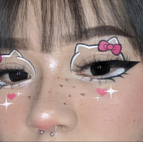 Tapeta Hello Kitty, Hello Kitty Makeup, Cute Eye Makeup, Dope Makeup, Eye Makeup Designs, Makijaż Smokey Eye, Edgy Makeup, Cute Makeup Looks, Creative Eye Makeup