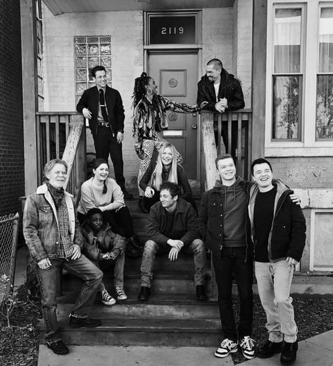 Shameless Pictures, Cast Behind The Scenes, Shameless Show, Shameless Cast, Shameless Season, Shameless Scenes, Shameless Characters, Shameless Tv Show, Noel Fisher