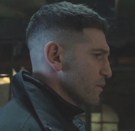 Police Hairstyle Men, John Bernthal Haircut, Jon Bernthal Haircut, Frank Castle Haircut, The Punisher Haircut, Men Haircut 2020, Haircut Men 2020, Punisher Haircut, Boxer Haircut