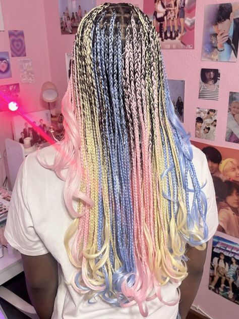 Black Hair Box Braids, Braid Hacks, Blue And Black Braids, Black Braids Hairstyles, Hair Box Braids, Rainbow Braids, Butterfly Haircut, Top Braid, Braids For Black