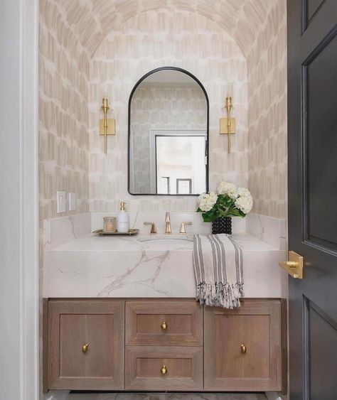 Powder Bathroom round up 🛁 These small spaces can be so tricky to design and tempting to go basic grey/white black/white. BUT they can be such a fun exploration of dramatic elements and bold pops of color! . . . . . . . . . By: @lisaclarkdesign, AI @vivirdesign, AI @houseliftdesign, @andreawestdesign, @blancmarineliving, @heidiwoodmaninteriors, @perrywalter #interiordesigner #interiordesign #californiainteriordesigner #socaldesigner #sandiego #sandiegohomes #coastaldesigners #localcontractor... Powder Room Dramatic, Fun Powder Room Ideas, Bold Powder Room, Powder Bathroom, San Diego Houses, Powder Bath, Basic Grey, Round Up, Powder Room