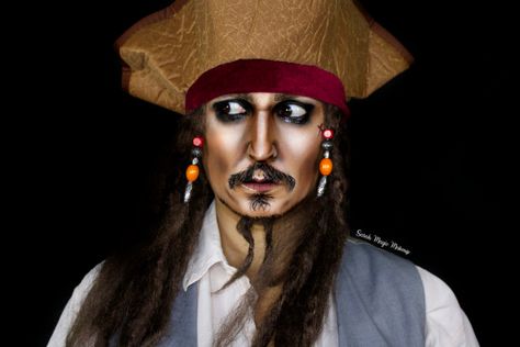 Jack Sparrow Makeup #pirate #pirates #jacksparrow #captainjacksparrow #halloweenmakeups Jack Sparrow Makeup, Makeup Pirate, Pirate Makeup, Halloween Challenge, Face Transformation, Magic Makeup, Mehron Makeup, Brow Mascara, Disney Makeup