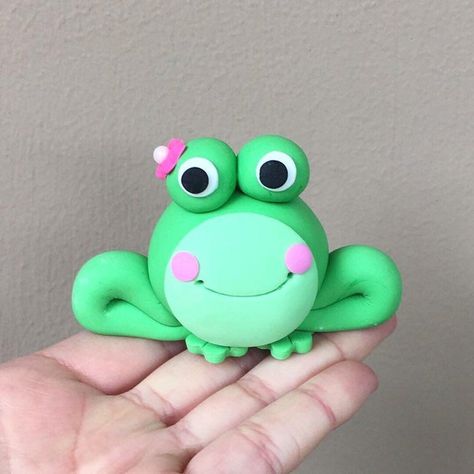 Frog Cake Topper, Birthday Frog, Frog Birthday Party, Frog Birthday, Frog Cake, Satin Ice Fondant, Lilly Pad, Fondant Cake Topper, Fondant Animals