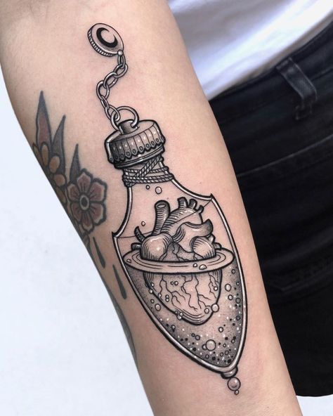 Sara Rosa Corazon Witchcraft Tattoos, Bottle Tattoo, Witch Tattoo, Scary Tattoos, Tattoo Equipment, Arm Sleeves, Aesthetic Tattoo, Tattoo Flash Art, Tattoo Life