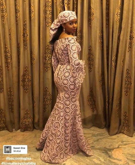 Arewa Hausa Lace Styles, African Gowns, Boubou Styles For Women, Pretty Dresses Casual, Long African Dresses, African Fashion Skirts, Lace Gown Styles, African Wear Dresses, African Print Dress Designs