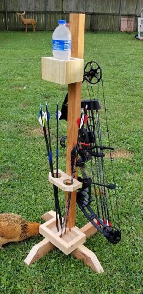 Diy Compound Bow Holder, Arrow Holder Archery Diy, Diy Archery Range, Diy Bow Holder Archery, Archery Range Backyard, Bow Rack Archery Diy, Archery Bow Holder, Archery Range Ideas, Archery Holder