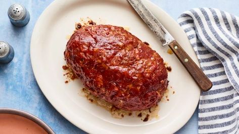 Top Rated Classic Meatloaf Recipe - Food.com Quaker Oats Meatloaf Recipe, Quaker Oats Meatloaf, Classic Meatloaf Recipe, Broiler Pan, Classic Meatloaf, Quaker Oats, Oats Quaker, Meatloaf Recipe, Meatloaf Recipes