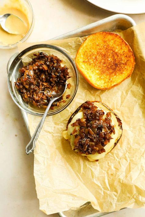 Caramelized Onions are a rich, flavor-packed addition to burgers, sliders, steaks, and more. It takes just 20 minutes to make, minimal effort, and can be made ahead of time for meal planning. Onions For Burgers, Caramelized Onions Recipe, Slow Cooker Bbq Chicken, Grilled Onions, Cookout Food, Savory Sauce, Game Day Food, Side Recipes, Sweet Onion