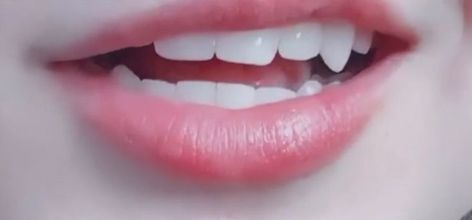 Teeth Claim Fangs, Cute Teeth Aesthetic, Pretty Teeth With Fangs, Vampire Veneers, Perfect Teeth With Fangs, Teeth Claims For Dr, Teeth Claim, Natural Vampire Teeth, Sharp Canine Teeth Human