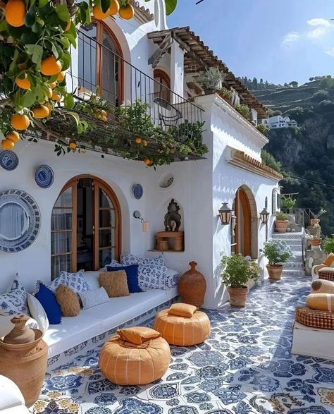 Mediterran House, Greek Style Home, Mediterranean Room, Sicilia Italy, Greece House, Summer House Interiors, Images Terrifiantes, Homes In Italy, Italy House