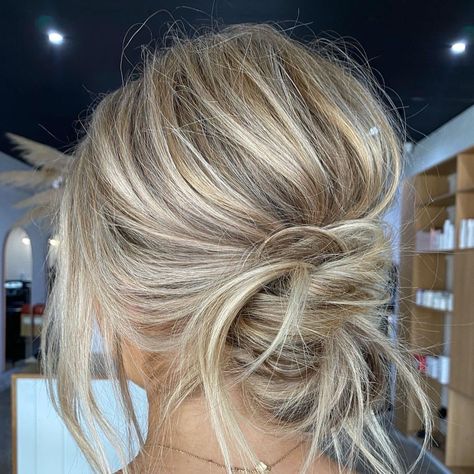 Low Bun Hairstyles, Guest Hair, Up Dos For Medium Hair, Updos For Medium Length Hair, Low Bun, Penteado Cabelo Curto, Updo Hairstyles, Short Hair Updo, Bridal Hair And Makeup