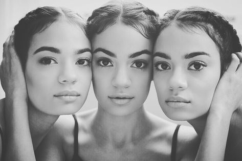 Identical triplets photography | Triplet portraits | Sisters | #triplets #sisters Identical Triplets Sisters, Triplets Reference, Three Women Photography, 3 Sisters Photography Poses, Three Sisters Photoshoot, 3 Sisters Photoshoot Poses, Triplet Photoshoot, Sisters Portrait Poses, 3 Sister Photoshoot