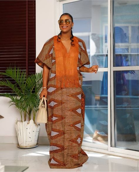 Ankara And Aso Oke Combo, Bubu Gown With Aso Oke Design, Bubu With Aso Oke Design, Female Agbada Gown Styles, Bubu With Aso Oke, Aso Oke Dress Styles, Aso Oke Dress, Adire Kaftan Styles, Adire Styles For Ladies