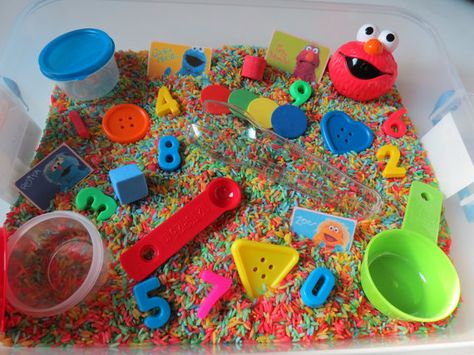 Elmo Sensory Bin, Sesame Street Two Year Old Birthday, Sesame Street Sensory Bin, Sesame Street Activities, Elmo Birthday Party Ideas, Playgroup Ideas, Child Activities, Birthday Party Ideas For Kids, March Break