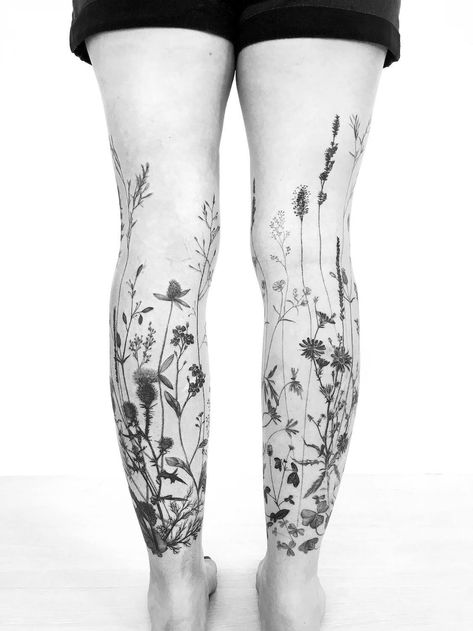 Fineline Tattoos - Feine und naturgetreue Natur- und Tiermotive 27 Tattoo, Design Tatuaje, Wildflower Tattoo, Tattoos Sleeve, Cat Tattoos, Leg Sleeve Tattoo, Sleeve Ideas, Floral Tattoo Design, Botanical Tattoo