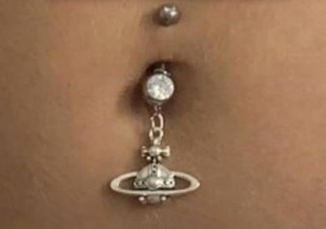 Vivienne Westwood Belly Piercing, Coquette Belly Button Piercing, Star Belly Button Piercing, Matching Belly Button Piercing, Belly Ring Aesthetic, Belly Button Piercing Aesthetic, Navle Piercing, Bellybutton Ring, Belly Piercings