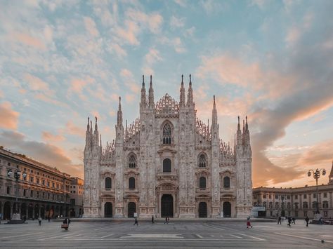 Duomo Milan, Beto Carrero World, Comer See, Milan Cathedral, Galleria Vittorio Emanuele Ii, San Carlo, Living In Italy, Explore Italy, City Model