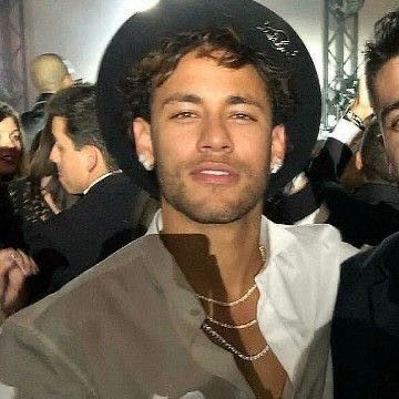 Neymar Pic, Hot Biker Guys, Lionel Messi Barcelona, Cristino Ronaldo, Soccer Boyfriend, Cute Images With Quotes, Soccer Guys, كريستيانو رونالدو, Iconic Photos