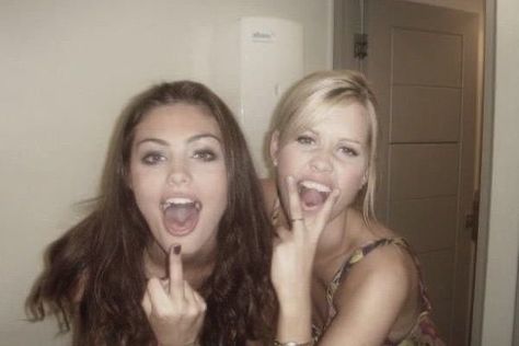 Phoebe Tonkin and Claire Holt Phoebe Tonkin And Claire Holt, Phoebe Tonkin H2o, Alena Shishkova, H2o Mermaids, Claire Holt, Vampire Diaries Cast, Phoebe Tonkin, Brain Rot, Oui Oui