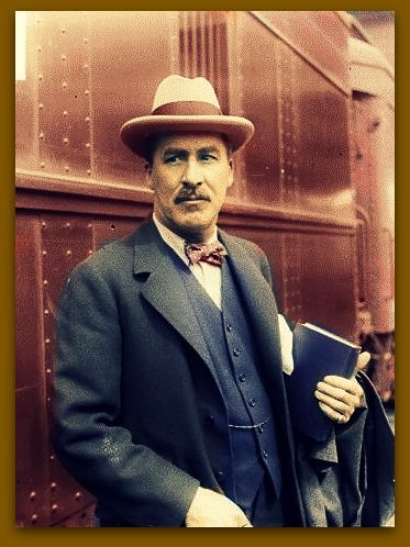 Howard Carter (9 May 1874 – 2 March 1939) was an English archaeologist and Egyptologist who became world famous after discovering the intact tomb of 14th century BC pharaoh Tutankhamun (colloquially known as "King Tut" and "the boy king") in November 1922. Photo Colourise by Pearse Howard Carter Tutankhamun, Pharaoh Tutankhamun, Carnival Floats, Howard Carter, The Boy King, King Tutankhamun, History Nerd, Great King, Tutankhamun