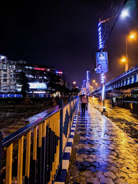 Rain soaked streets of Kolkata. Download this photo by Alok Mazumdar on Unsplash Streets Of Kolkata, Portrait Architecture, Handmade Photography, Instagram Graphic, Cute Couple Wallpaper, Green Girl, Couple Wallpaper, West Bengal, City Photography