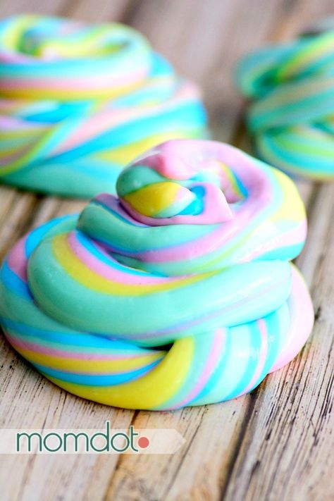 Unicorn poop slime recipe DIY Funky Crafts, Slime Recipe Kids, Colorful Slime, Diy Slime Recipe, Valentinstag Party, Unicorn Poop, Homemade Slime, How To Make Slime, Slime Recipe