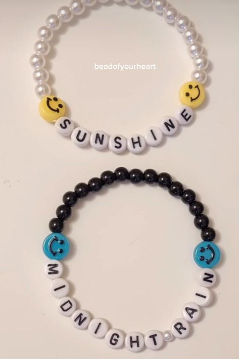 Sunshine And Midnight Rain Outfit, He Was Sunshine I Was Midnight Rain, I Was Midnight Rain, Eras Tour Bracelets, Eras Bracelets, Style Taylor Swift, Swift Bracelets, Midnight Rain, Cute Friendship Bracelets