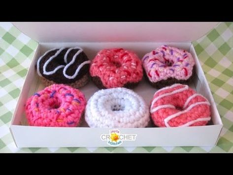 Pretty Little Donuts (Doughnuts) - Crochet Pattern & Tutorial - YouTube Crochet Doughnut, Crochet Donut, Glazed Doughnut, Cute Donuts, Food Ornaments, Crochet Food, Thick Yarn, Crochet Diy, Rainbow Loom