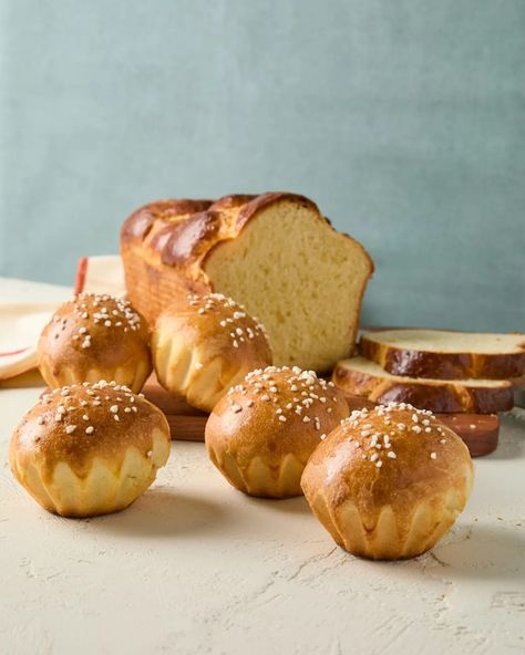 How to Make Brioche, Classic Brioche Recipe I Baker Bettie How To Make Rolls, Baker Bettie, Brioche Recipe, Baking School, Pastry Pie, Baking Science, Sandwich Bread, Breakfast Cake, Breakfast Breads