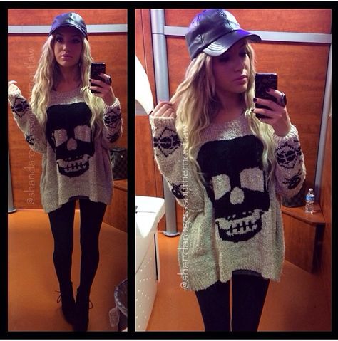 Shanda Rogers Shanda Rogers, Skull Fashion, Pinterest Closet, Winter Clothes, Seasonal Fashion, Cool Tees, Sweater Weather, Style Icon, Fashion Tops