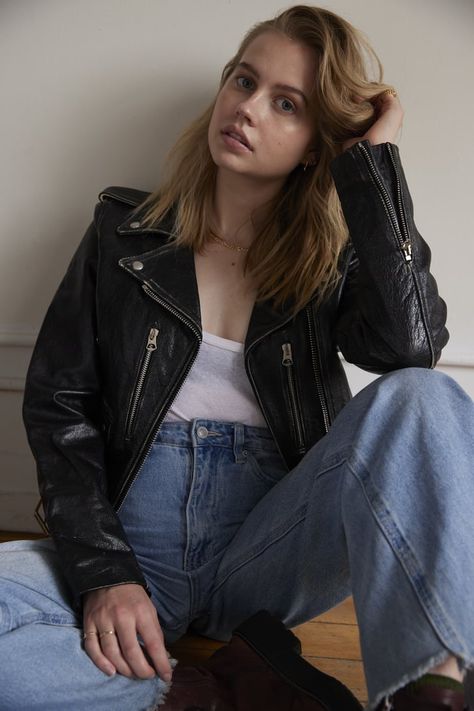 Angourie Rice, Mean Girls Aesthetic, Mean Girls Movie, Breaking Boundaries, Renee Rapp, Alia Bhatt Photoshoot, Actress Images, Girlfriend Material, Girl Movies