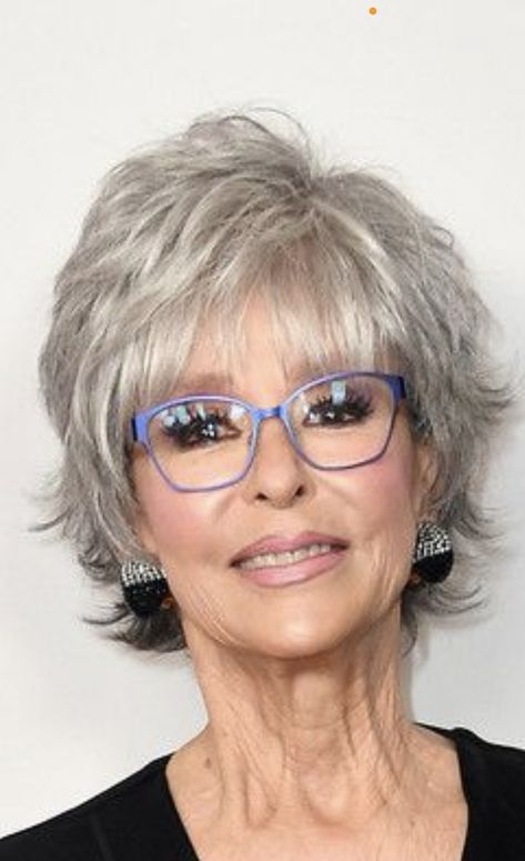 Grey Hair And Glasses, Hair And Glasses, Short Wavy Haircuts, Short Shaggy Haircuts, Hair Messy, Shaggy Short Hair, Short Shag Hairstyles, Maggie Smith, Choppy Hair