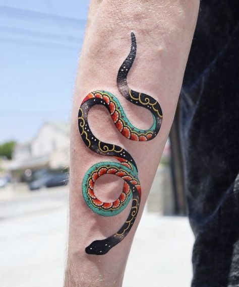 Native Tattoos, Kunst Tattoos, Snake Tattoo Design, Inspiration Tattoos, Cool Small Tattoos, Best Tattoo Designs, Snake Tattoo, Dope Tattoos, Fine Line Tattoos