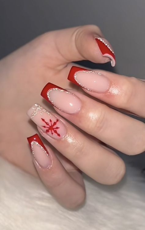 Christmas Nails Short, Christmas Nails 2023, Red Christmas Nails, Cute Christmas Nails, Christmas Nails Easy, Christmas Gel Nails, Christmas Nails Acrylic, Nails 2023, Festival Nails