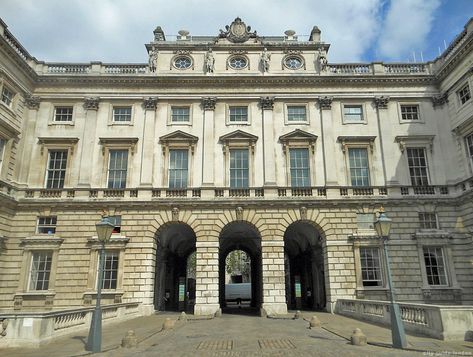 Courtauld Gallery, Grand House, The Tate Modern, Beautiful Europe, London Art Gallery, English Architecture, Somerset House, Neoclassical Architecture, House London