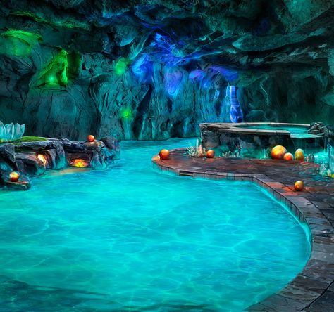 Underground Swimming Pool, Underground Pool, Florida Mansion, Underwater House, Dream Backyard Pool, Dream Bedroom Inspiration, Beautiful Bedroom Decor, Pool Art, Modern Villa Design