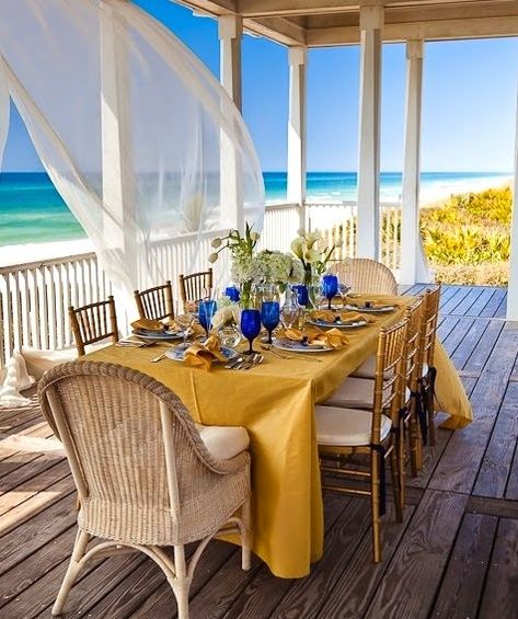 The Art of Coastal Outdoor Entertaining & Dining Nautical Table Decor, Nautical Table, Table Decor Ideas, Outdoor Table Settings, Ocean Colors, Interior Design Diy, Rimini, Mediterranean Style, Design Diy