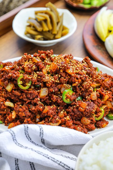 Spicy Ground Beef Bulgogi Recipe Beef Bulgogi Recipe Ground Beef, Ground Beef Bulgogi Recipe Easy, Spicy Korean Ground Beef, Spicy Pork Bulgogi Recipe, Korean Ground Beef Bulgogi, Ground Beef Bulgogi Recipe, Ground Beef Bulgogi, Crumbled Tofu, Beef Bulgogi Recipe