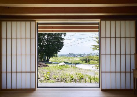 Yatsugatake Villa by MDS Japanese Farmhouse, Shoji Screen, Japanese Room, Japanese Architecture, Travel Design, Japanese House, Design Milk, Japanese Design, 인테리어 디자인