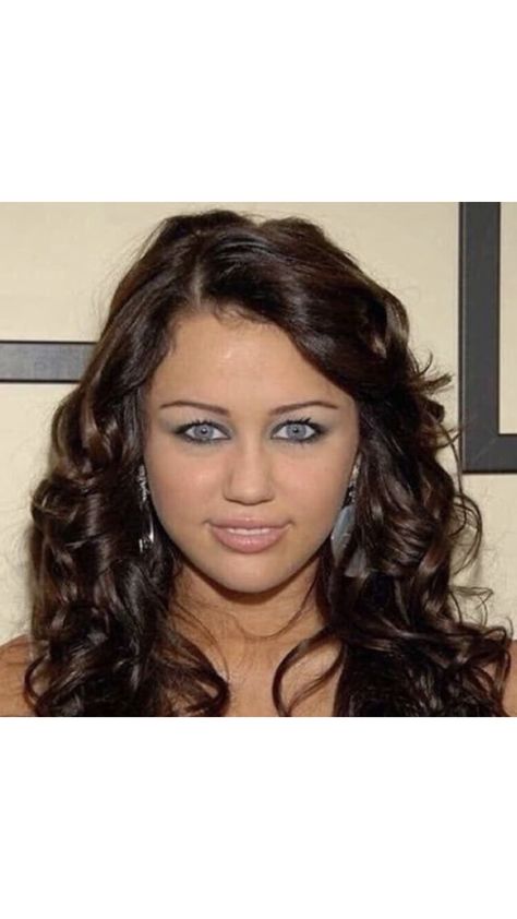 Me: h- Blue eyed people: Blue Eyed People Be Like, Blue Eyes Stare Meme, People With Blue Eyes Be Like, Scary Blue Eyes, People With Blue Eyes, Eyes Meme, Woman With Blue Eyes, Bright Blue Eyes, Big Blue Eyes