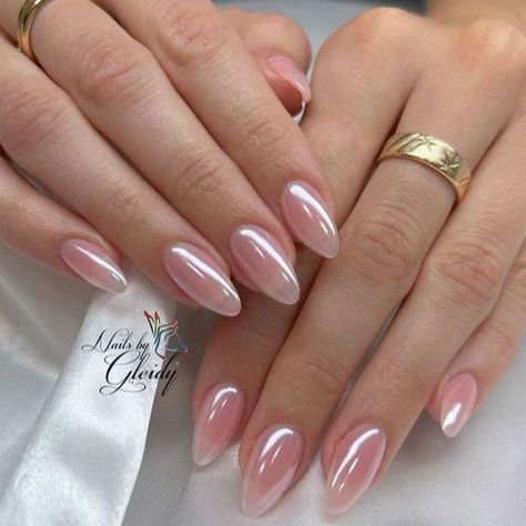 Blush Pink Nail Ideas, Nail Art Inspo 2024, Almond Nails Shiny, Pink Nails Glazed, Glazed Almond Nails, Almond Nails Aura, Pink Shiny Nails, Cute Nails Almond, Nails Inspo Summer