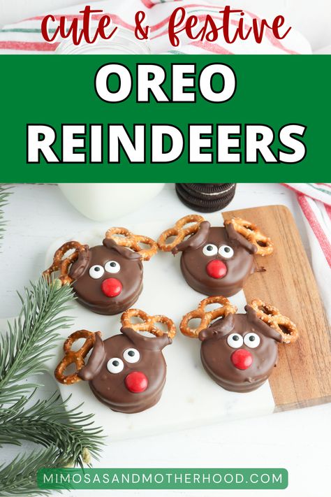 Oreo Reindeer cookies are perfect for the holiday season! This simple, no-bake treat is perfect for serving at Christmas parties or giving as a DIY gift, and are always such a hit. Oreo Ornaments, Oreo Reindeer, Easy And Fast Recipes, Candy Eyeballs, Reindeer Cookies, Mini Pretzels, Dinners Recipes, Fast Recipes, Recipes For Two