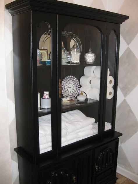 If you have enough room in your bathroom, this is great!  China Hutch Turned Linen Closet Old China Cabinet, China Cabinet Redo, Bathroom Cabinet Makeover, Bathroom Cabinets Diy, Linen Closets, Redo Cabinets, Hutch Makeover, Bathroom Decor Themes, China Hutch