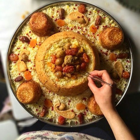 Azerbaijan.Plov. So delicious Azerbaijan Food, Iranian Food, Blue Aesthetic Pastel, Aesthetic Pastel, Asian Cooking, Kitchen Tips, So Delicious, Azerbaijan, Menu Design