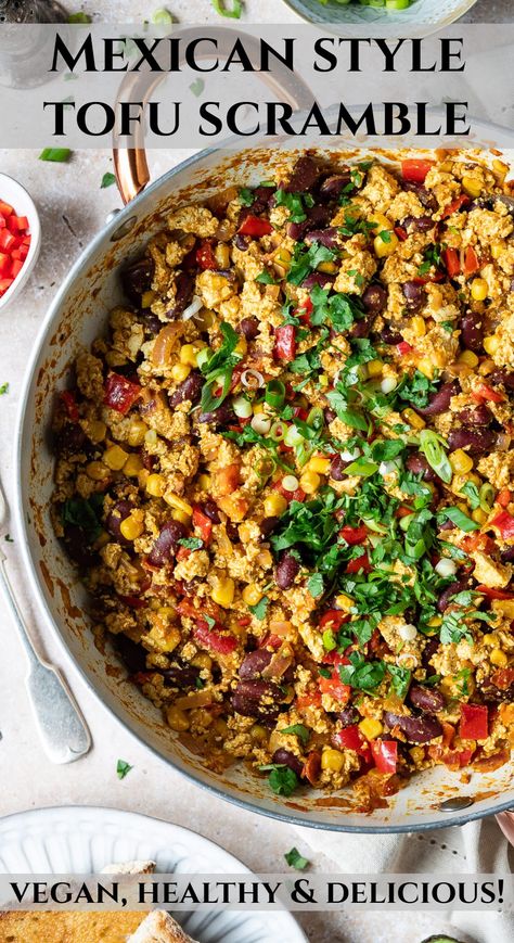 Close up of Mexican style tofu scramble in a white pan. Tofu Scramble Vegan, Recipes Chili, Tofu Recipes Vegan, Vegetarian Breakfast Recipes, Tofu Scramble, Vegan Lunches, Tasty Vegetarian Recipes, Food Breakfast, On Toast