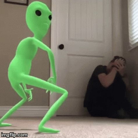 Alien Twerk GIF - Alien Twerk Dance - Discover & Share GIFs Alien Memes Humor, Twerking Chicken, Alien Memes Funny, Dance Gifs Aesthetic, Dancing Gifs Funny, Twerking Meme, Cursed Gif, Alien Dancing, Silly Gifs