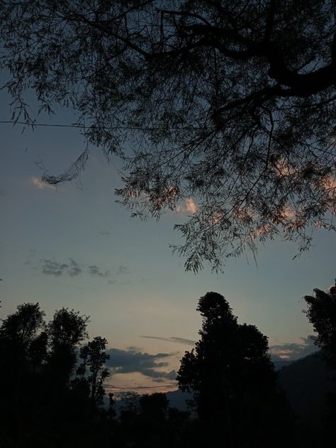 EVENING IN SIKKIM🫂💗 Romantic Evening Aesthetic, Dawn Pictures, Evening Aesthetic, Evening Pictures, Evening Time, Oc Challenge, Late Evening, Early Evening, Twelfth Night