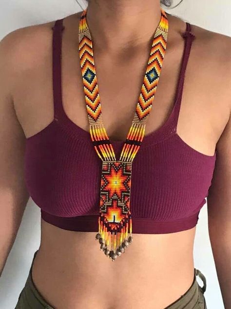 https://www.etsy.com/in-en/shop/Vogelcollection?ref=seller-platform-mcnav Necklace With Earrings Set, Native American Beadwork Patterns, Bead Loom Designs, Loom Bracelet Patterns, Woven Necklace, African Necklace, Necklace Layered, Necklace Beads, Ethnic Necklaces